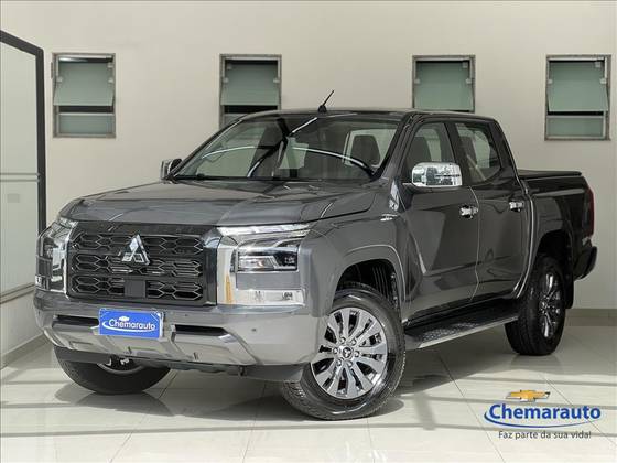 MITSUBISHI TRITON 2.4 BITURBO DIESEL CD HPE-S 4X4 AUTOMÁTICO MITSUBISHI TRITON 2.4 BITURBO DIESEL CD HPE-S 4X4 AUTOMÁTICO